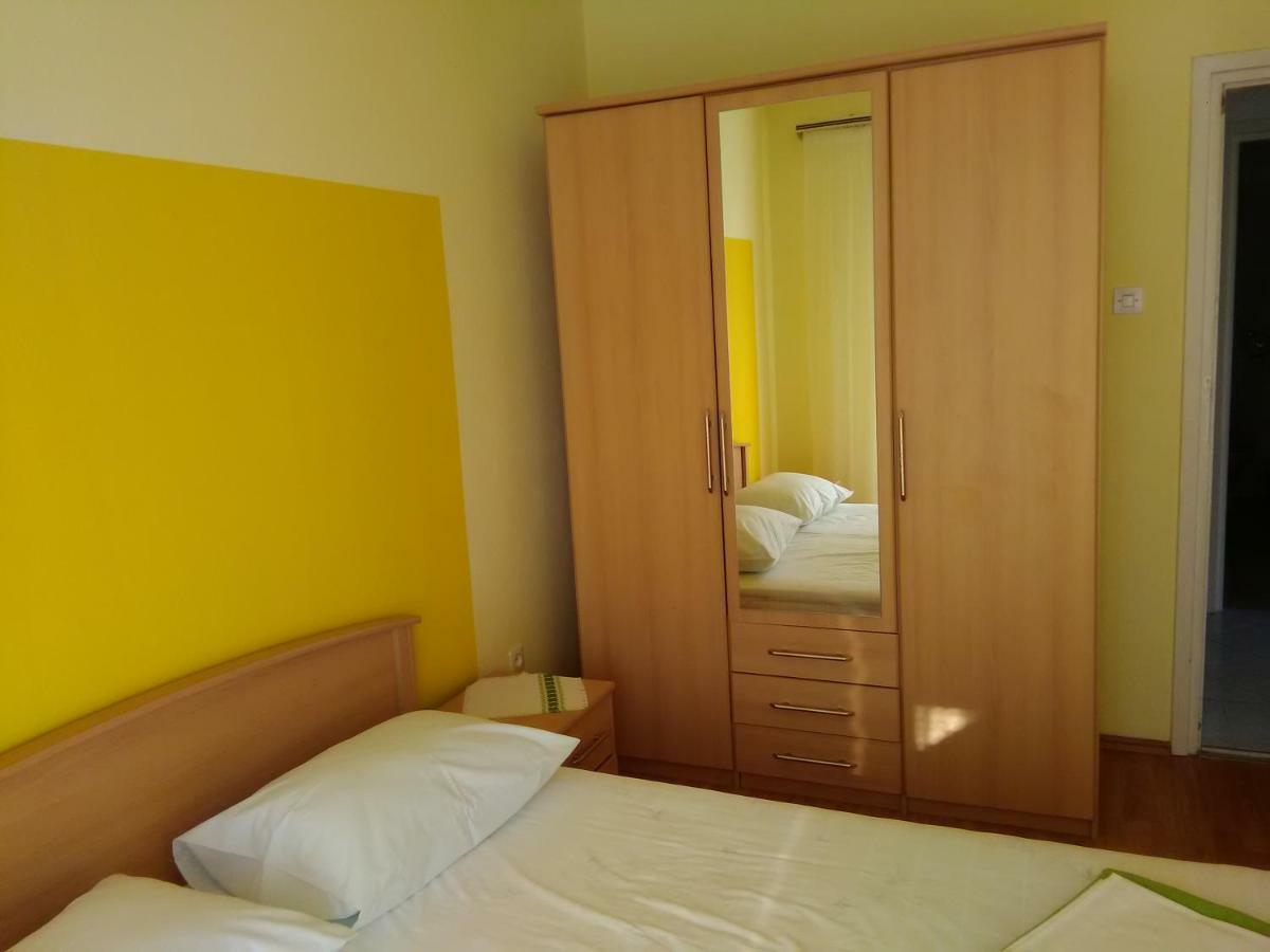 Apartments Mare Croatia เซนญ์ ภายนอก รูปภาพ